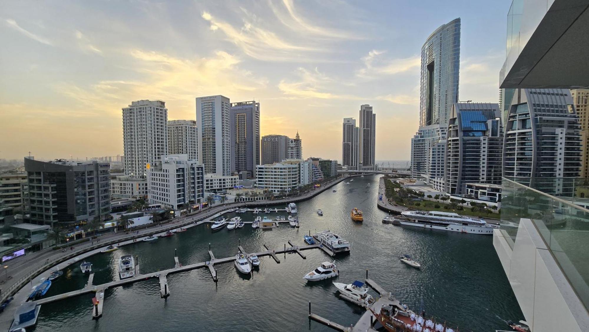 Stella Maris Marine View Apartment Dubai
